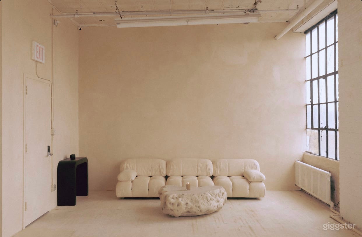 East Williamsburg CYC Studio 003 Photo 1