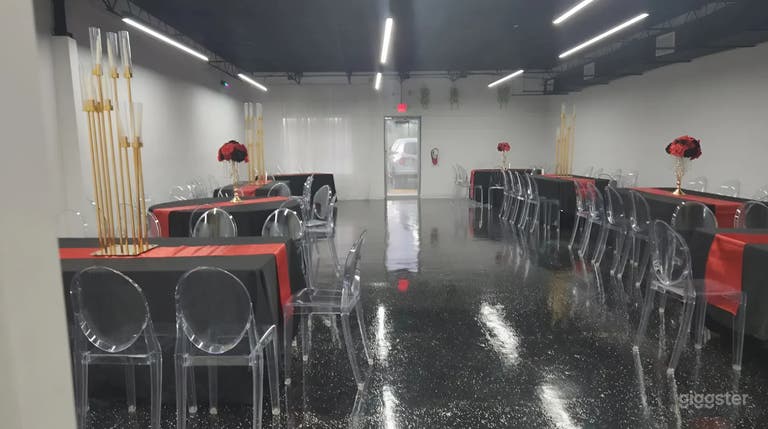  Elegant Intimate Event Venue with Modern Industrial Style 