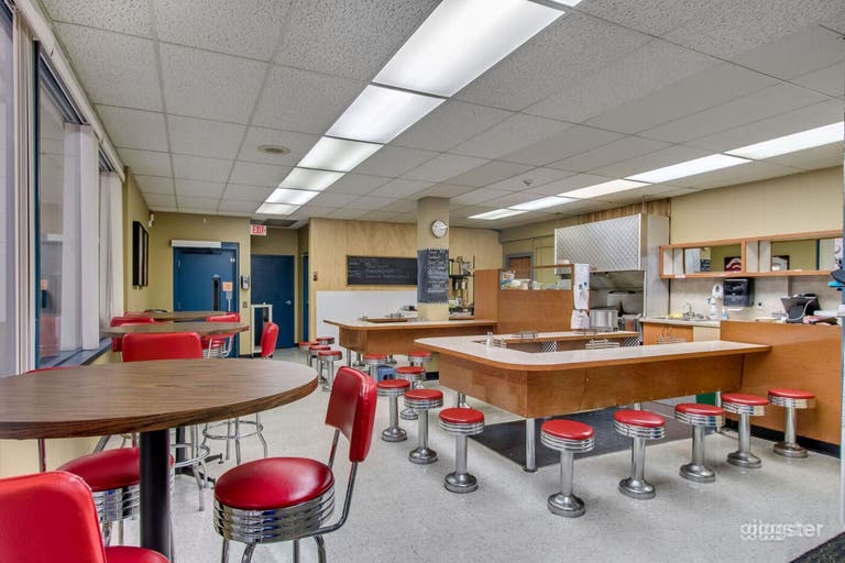  Retro Bar/Cafe/Curling Rink 