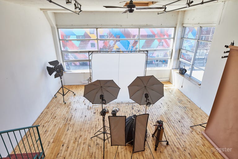  Sun-drenched creative studio in Mile End's heart 