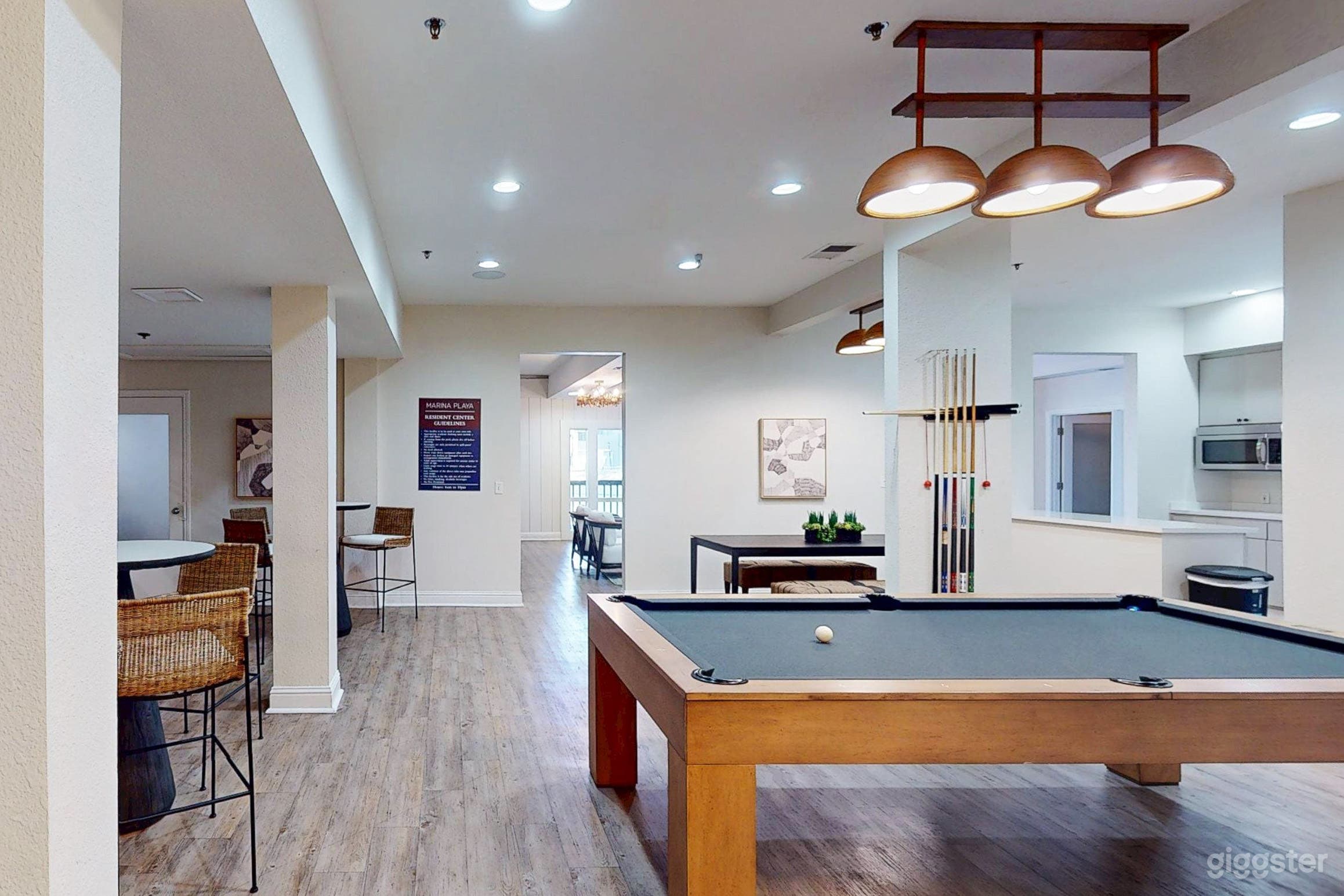 Fantastic Clubhs w/ Breakout Rooms in Santa Clara Photo 2