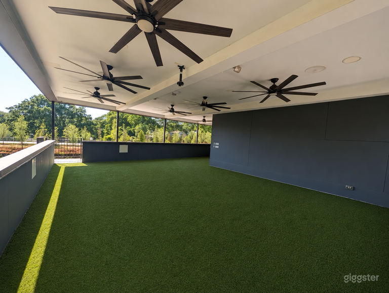  Terrazza sul Tetto a Cielo Aperto in Stile Loft Moderno sulla Southside Beltline 
