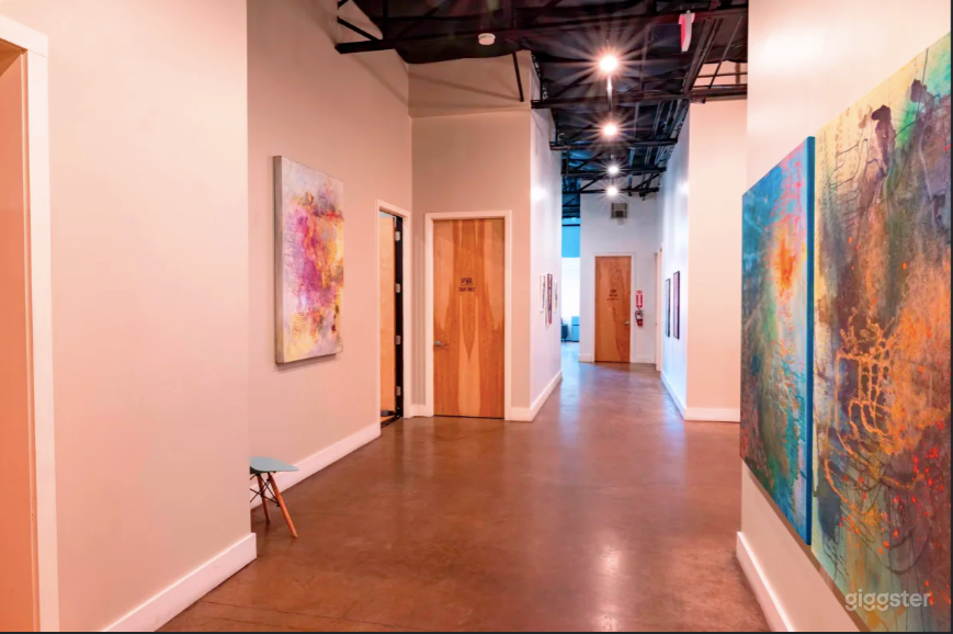 Artistic Office Space or Studio  Photo 3