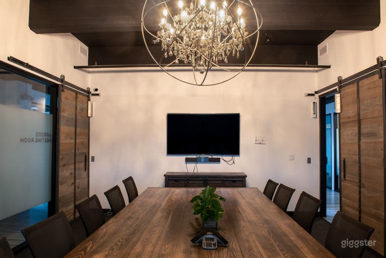  Old Town Pasadena Meeting Room - The Arroyo Room 