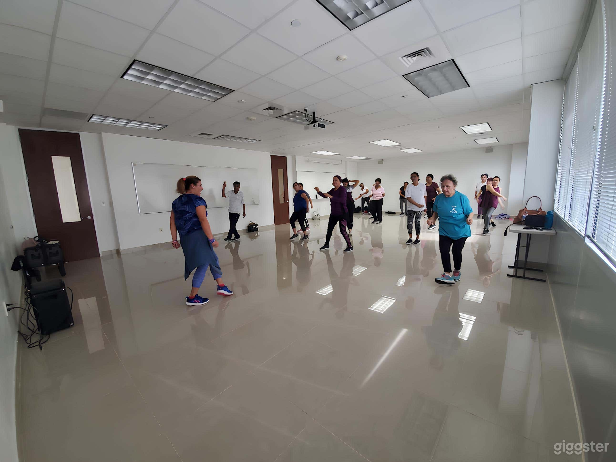 Hall 122 - Function Room Photo 3