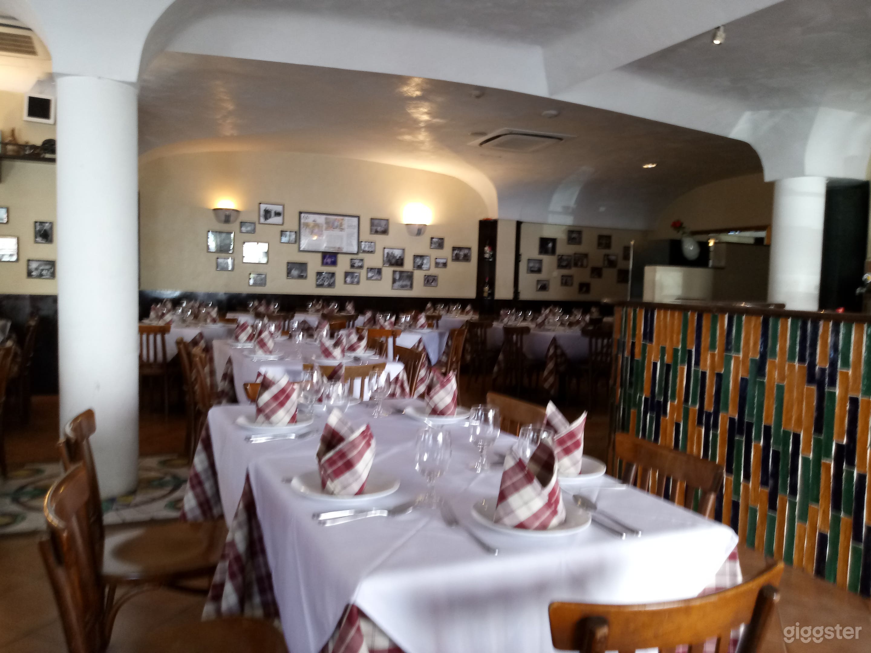 Italian Restaurant with wooden oven area Photo 2