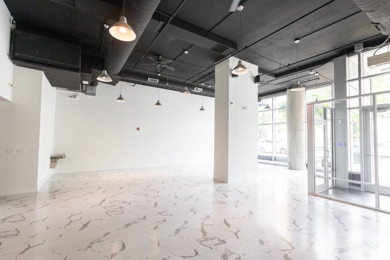  River North open gallery space 