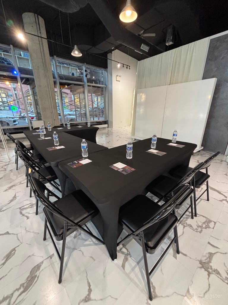  Espace ouvert Forum River North 