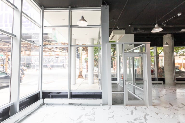  River North open gallery space 