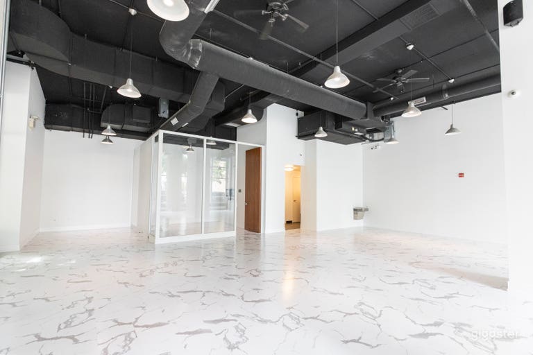  River North open gallery space 