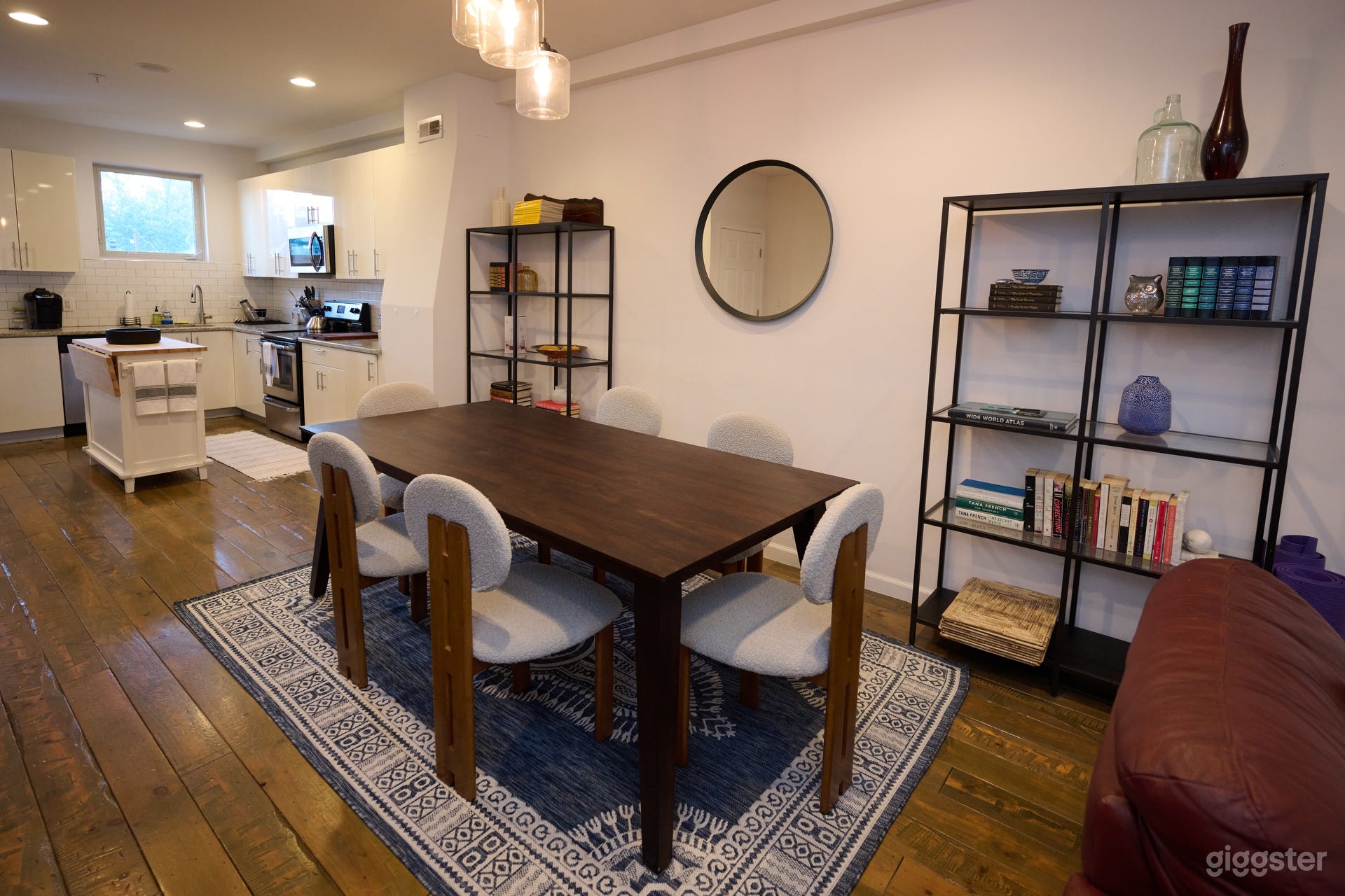 Modern Rowhome with new Playground in Trendy Fishtown Photo 4