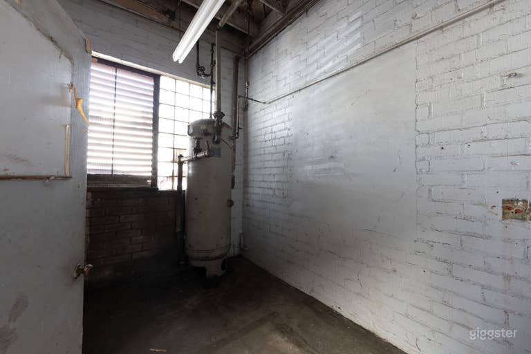  Scare Factory Burbank 6,500 sqf 