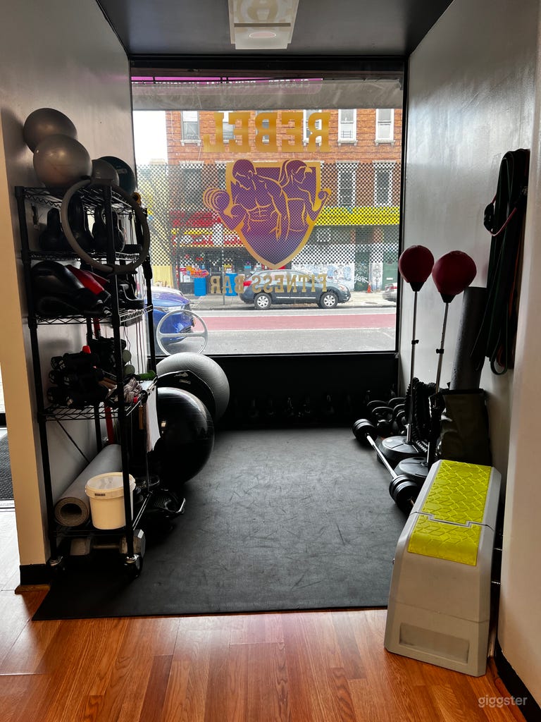  Neat and Private Venue in Brooklyn 