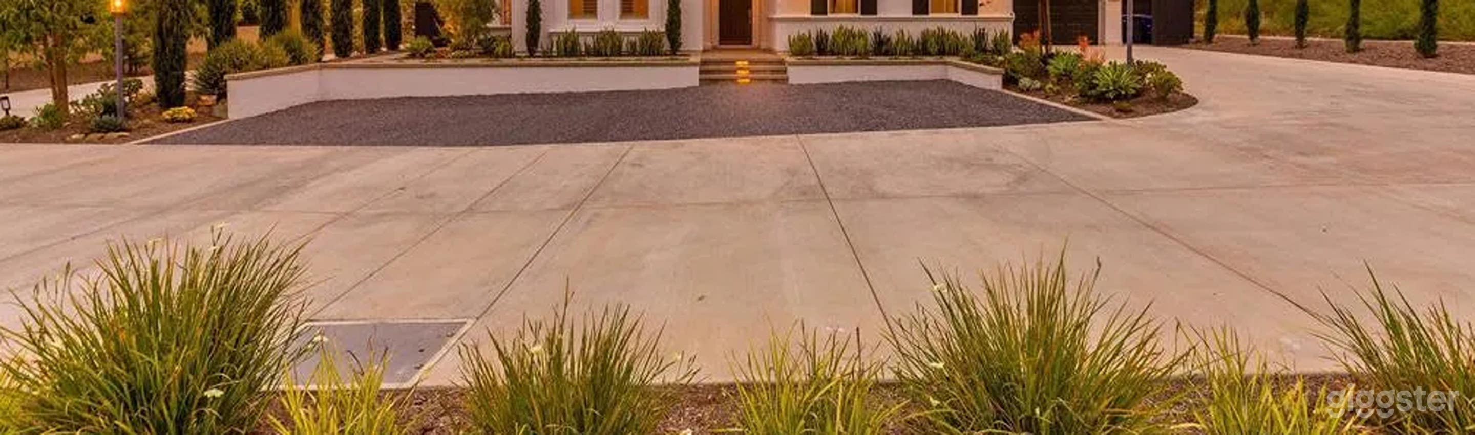 Breathtaking Contemporary with remarkable outdoors Photo 4