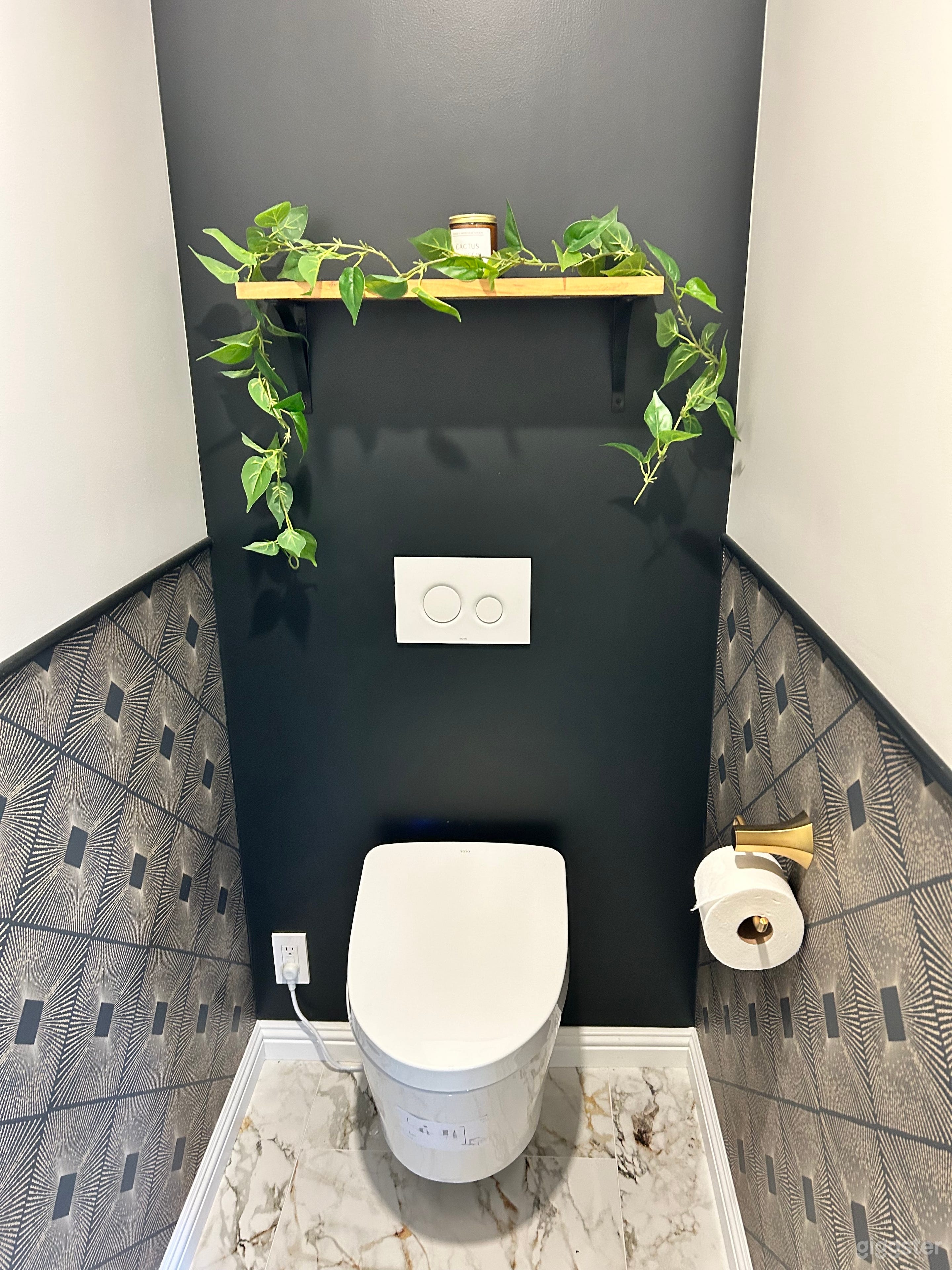 Designer kitchen and bathrooms Photo 2