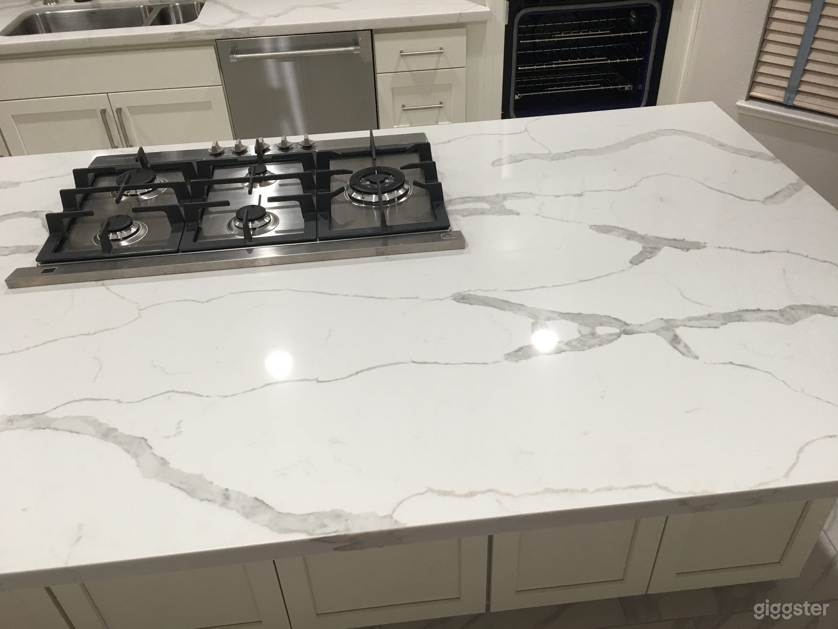 Designer kitchen and bathrooms Photo 4