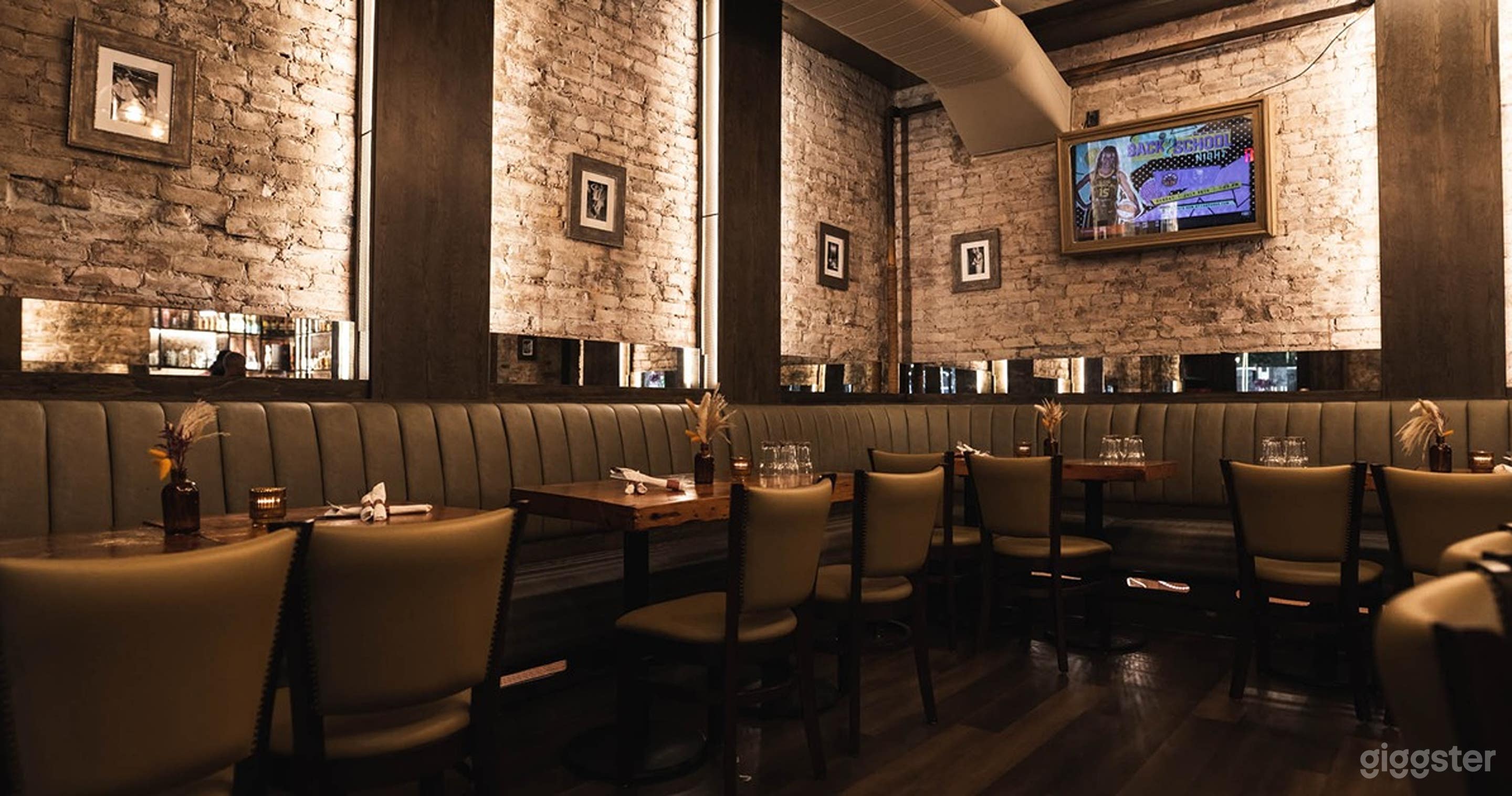 Stylish Lounge Area Photo 1