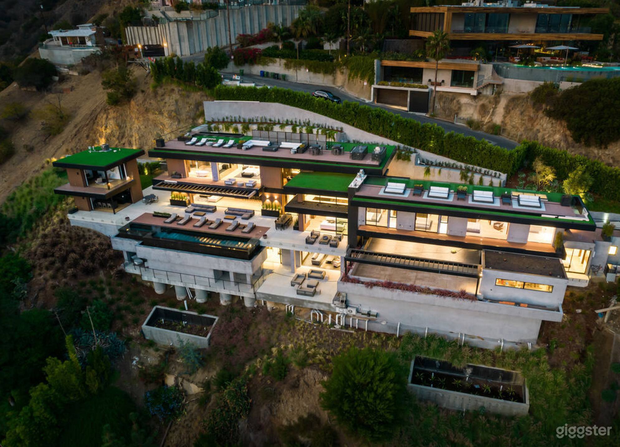 EPIC GLASS MODERN HILLSIDE ESTATE JETLINER VIEWS Photo 2