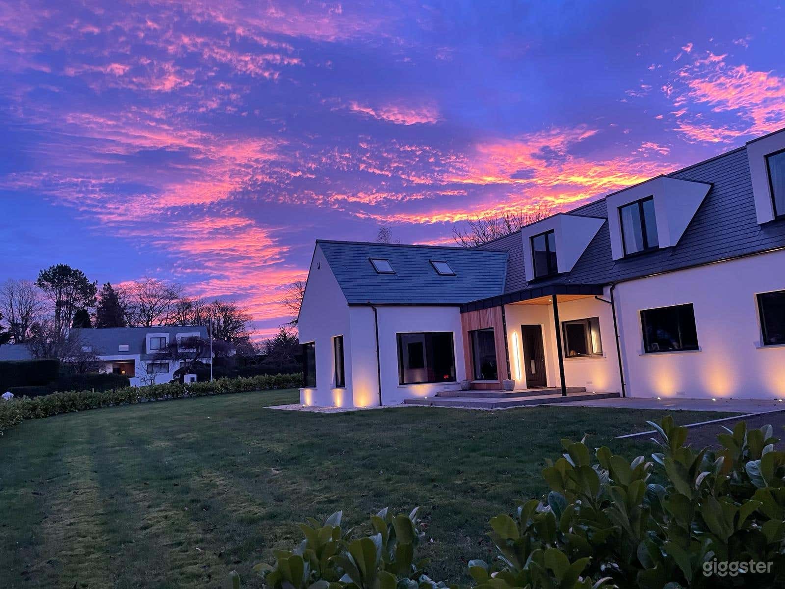 Abercorn house, large, modern, detached home Photo 1