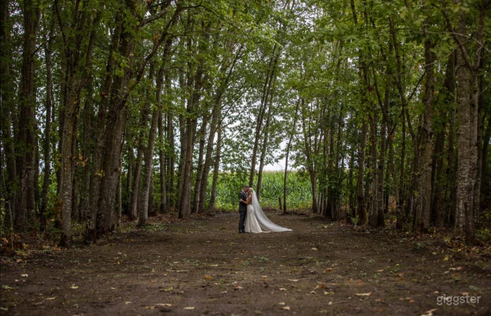 Wooded Groves, Gardens , Trails in Canby (Buyout) Photo 1