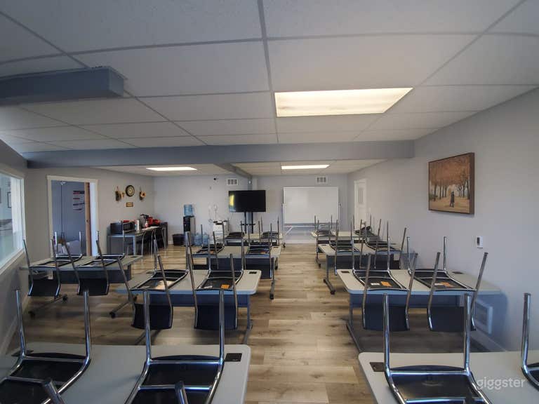  Spacious Multi-Use Classroom 