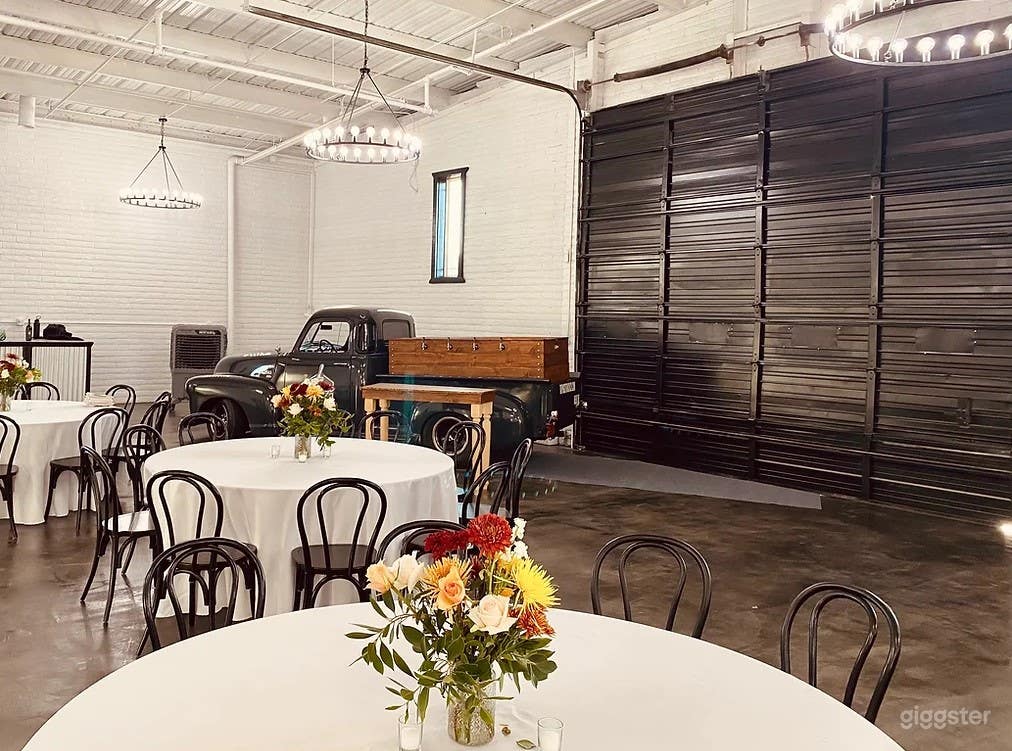Bright Industrial Event Space in Phoenix Photo 2