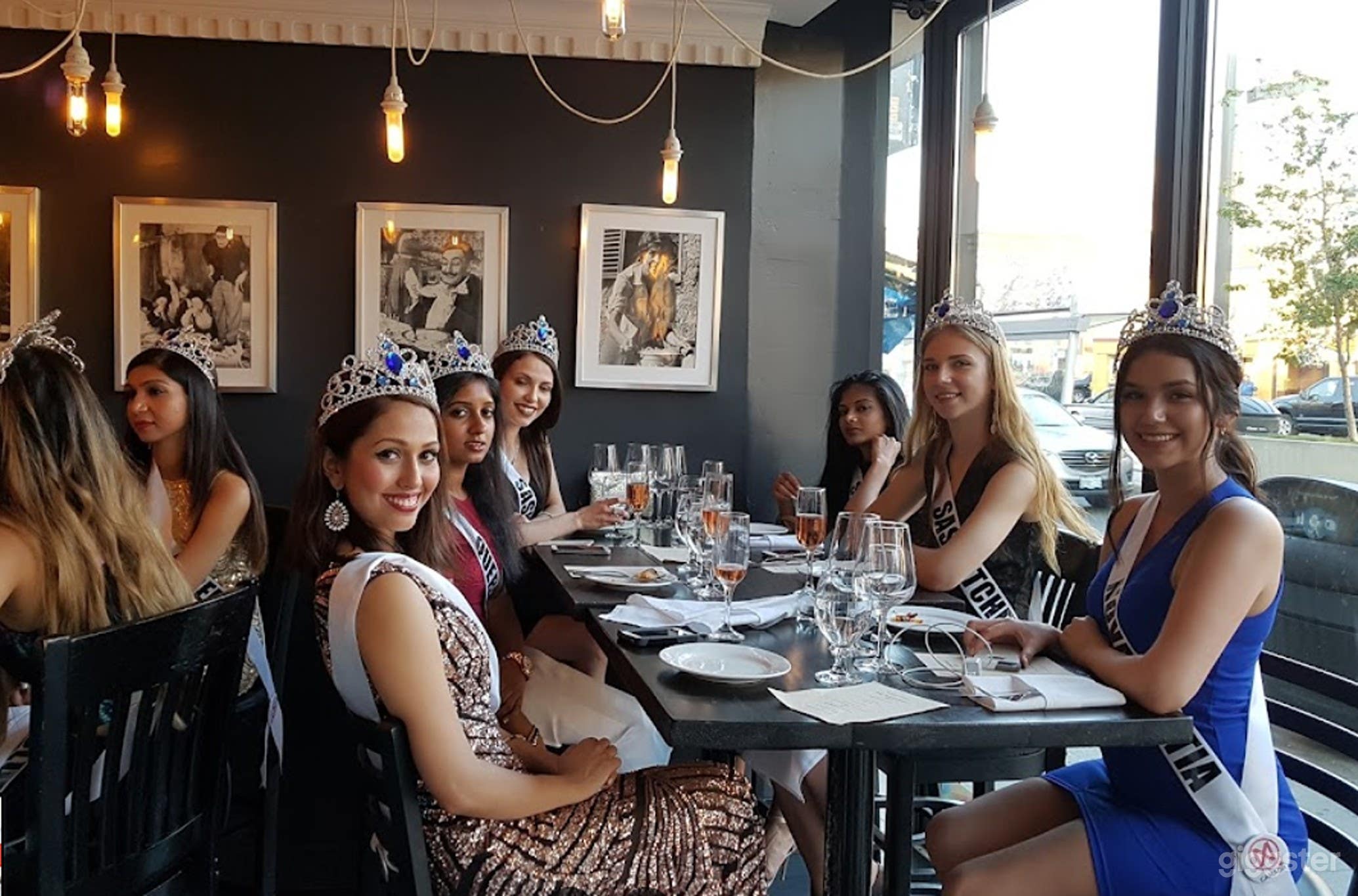 Spacious, Authentic Italian Restaurant Photo 3