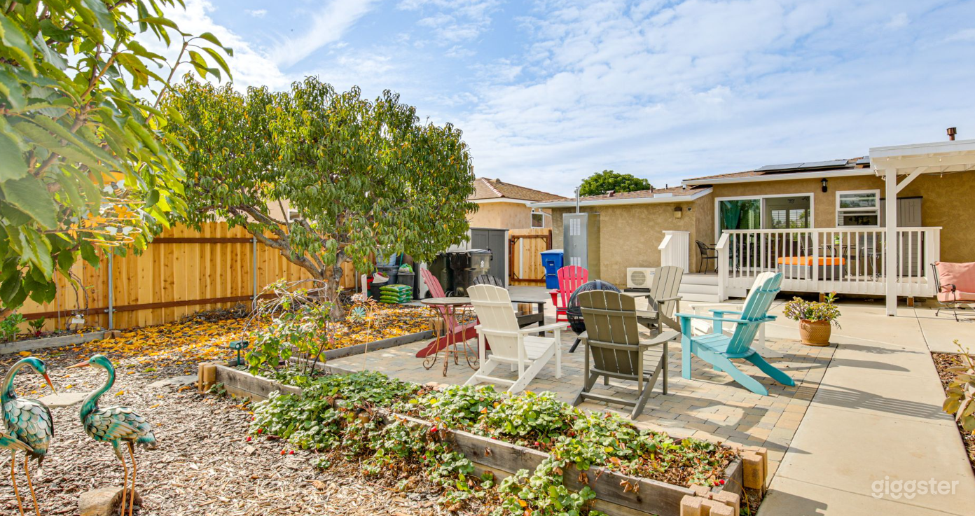 Breeze by the Marina: Garden Oasis Photo 2