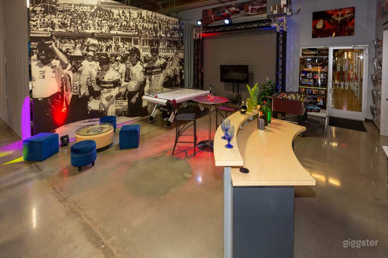  Automobile Themed Parkade 