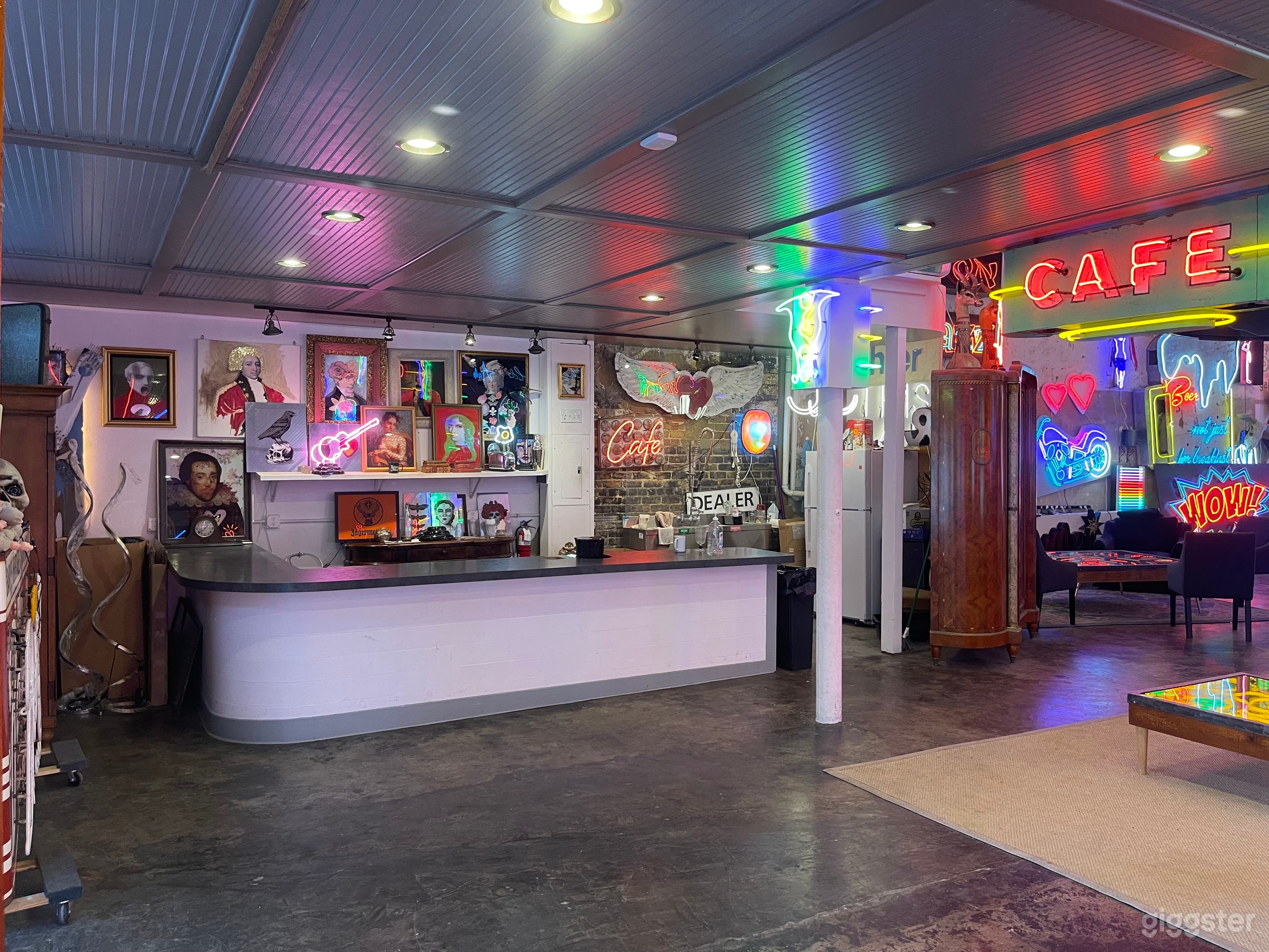 Big Sexy Neon Photo 4