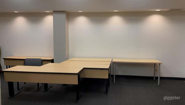  Coworking Space - Conference Center 