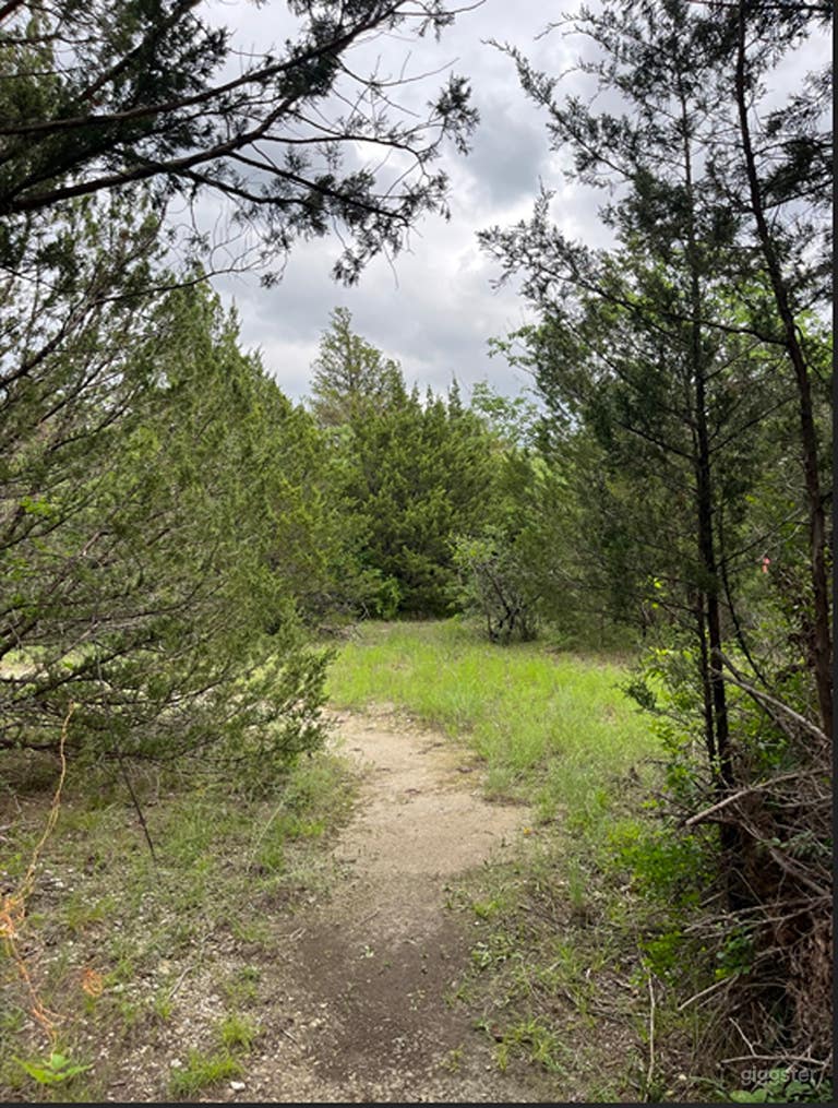  Expansive 17-Acre Filming & Event Venue 