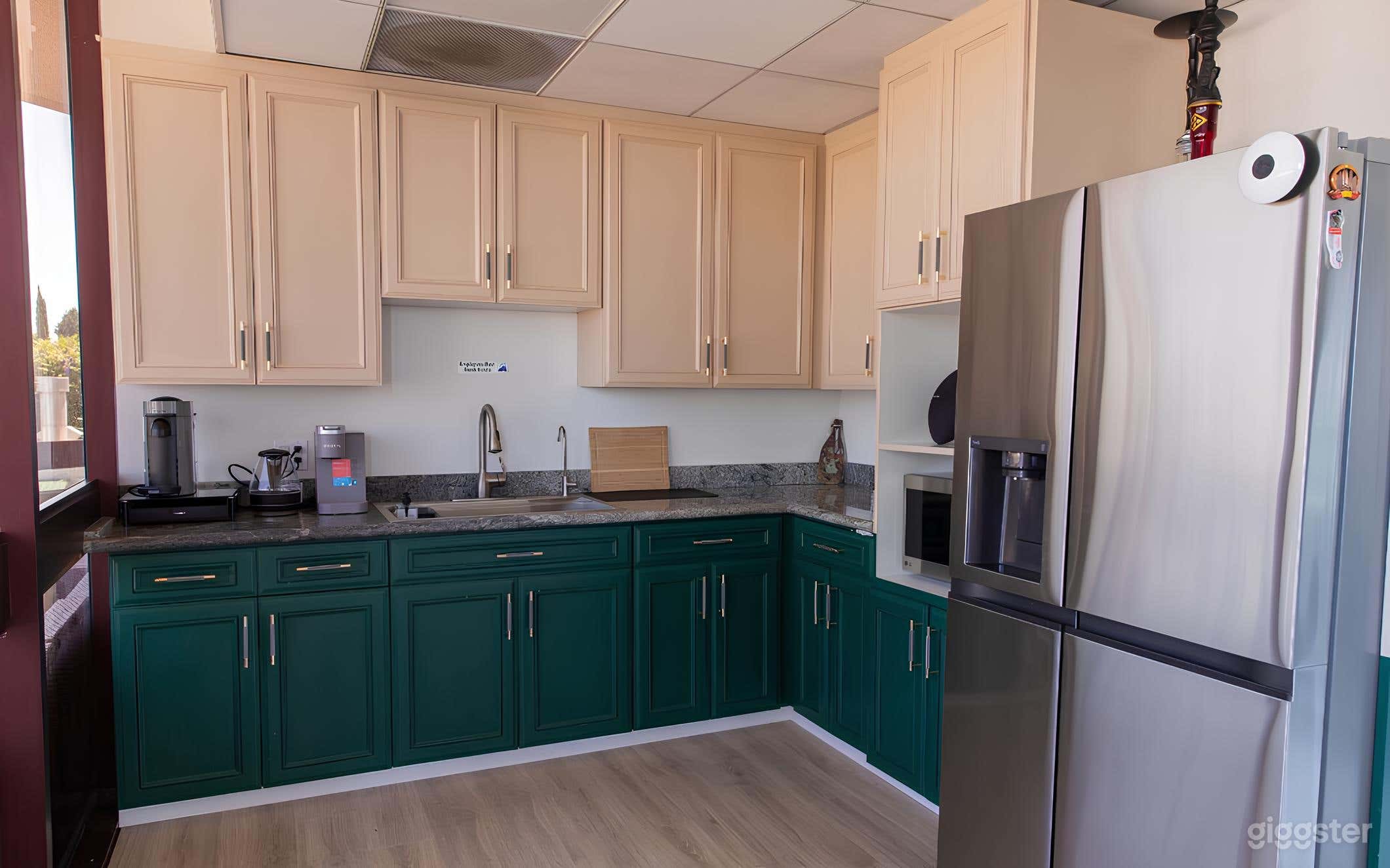 Fully Functioning Office Kitchen and Dining Space Photo 4