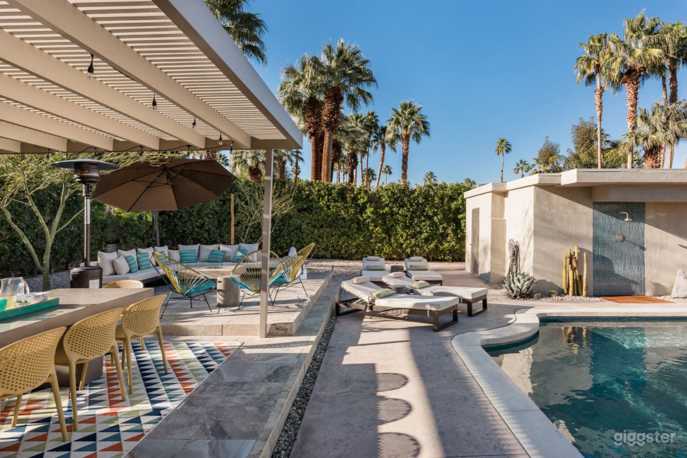 Outdoor dining, high-quality outdoor lounge furniture, propane fire table