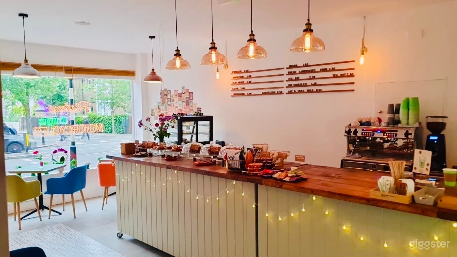 Pistons and Cups Motorcycles Photo 3