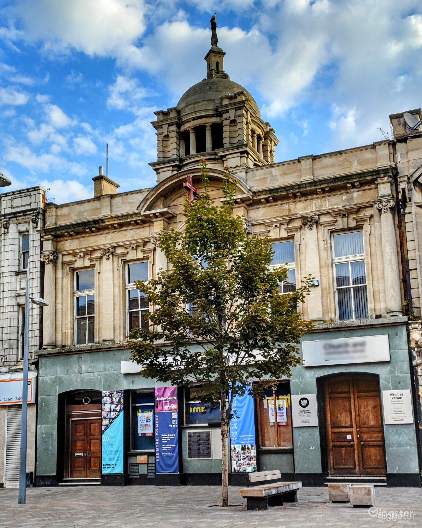 Waltham Room Photo 4