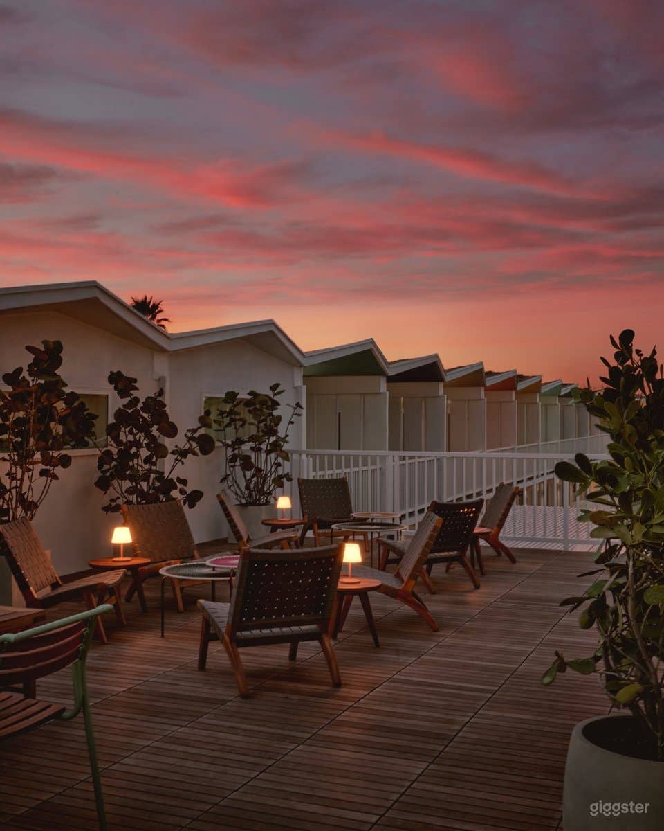 Coastal Mid Century Modern Boutique Hotel Photo 4