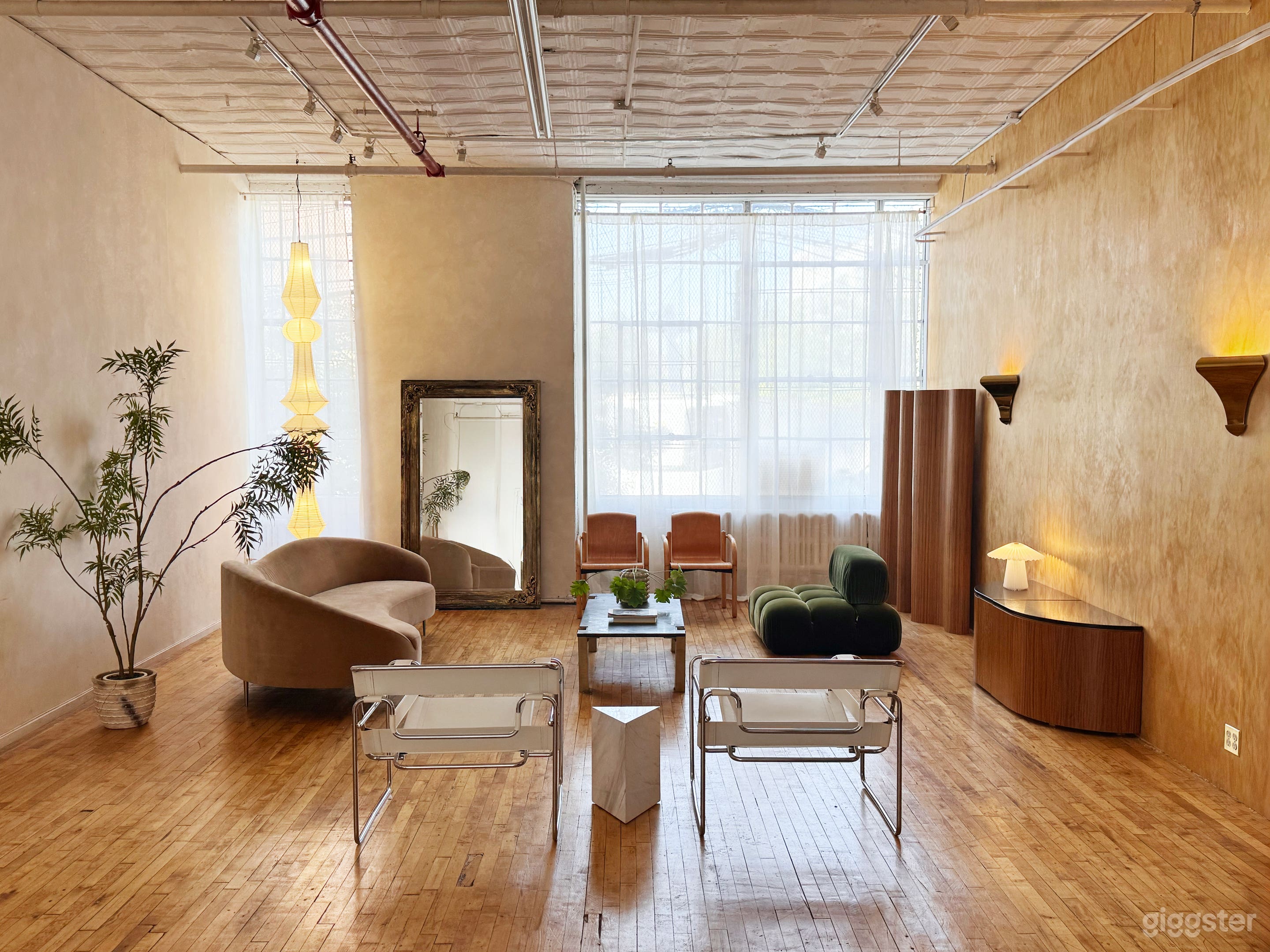 Studio Clyx ii / Mid-Century Modern Loft Photo 4