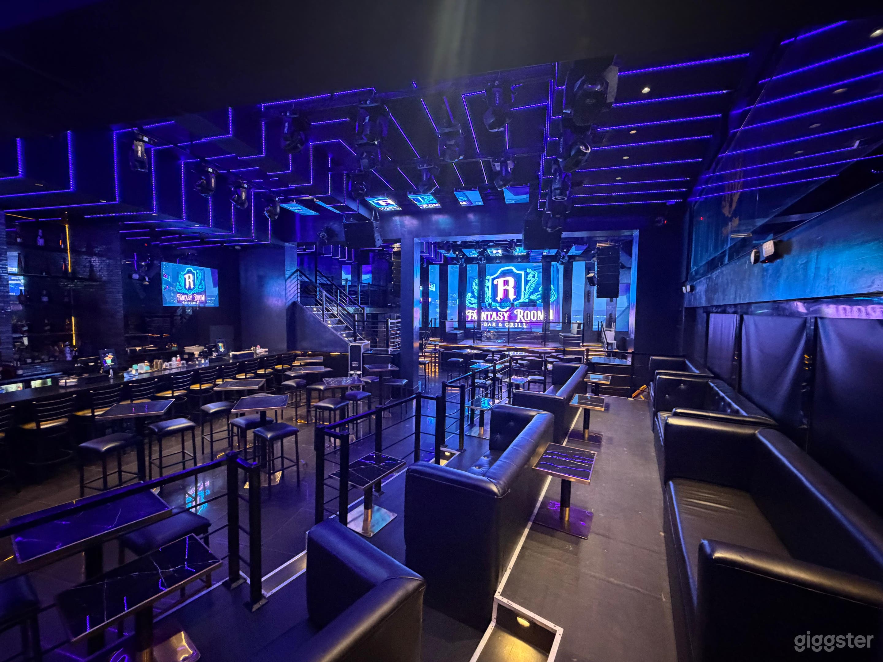 Luxury Nightclub Venue with Full Bar & LED Lighting Photo 2