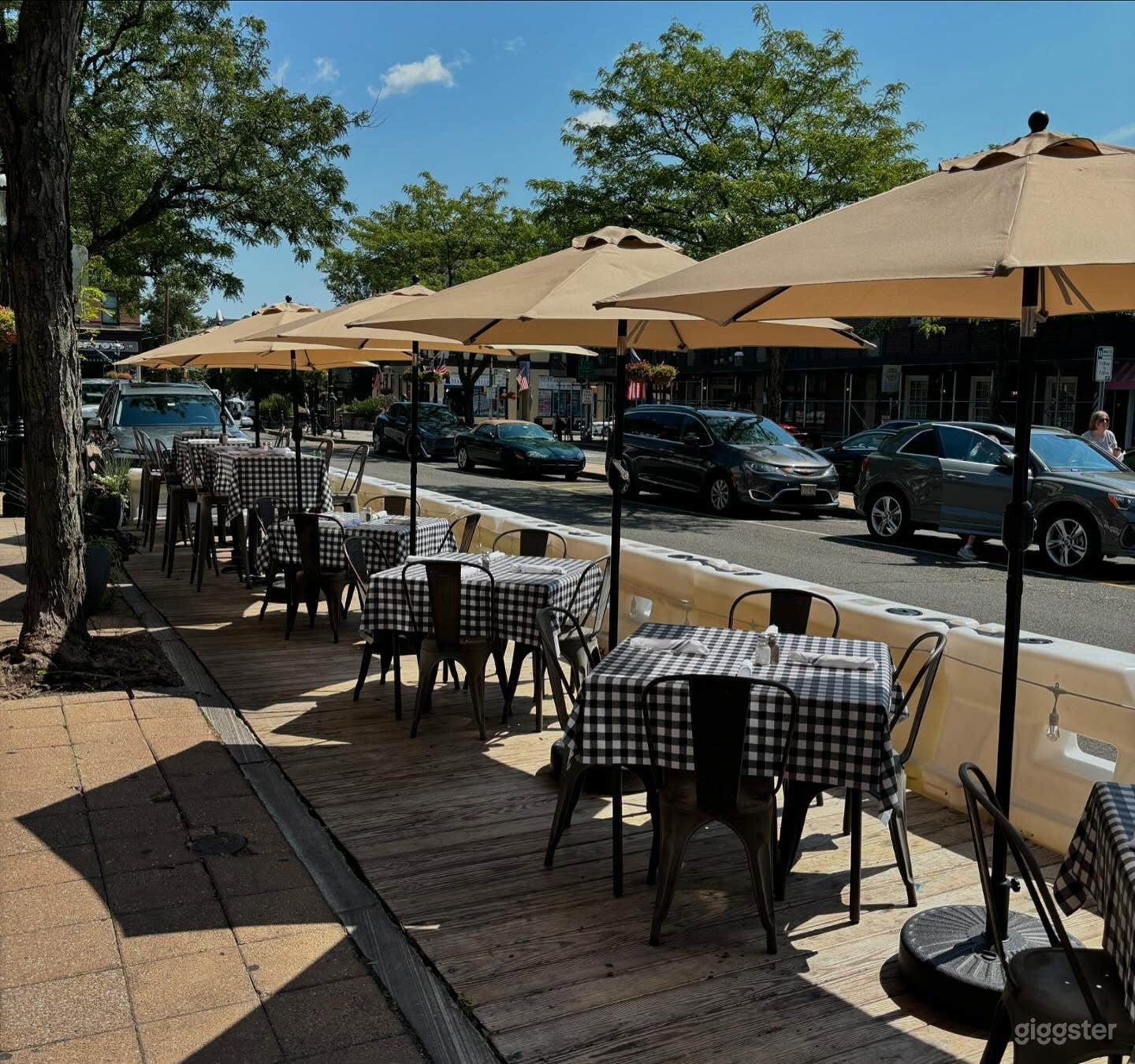 Madison's Original Family Tavern Photo 3