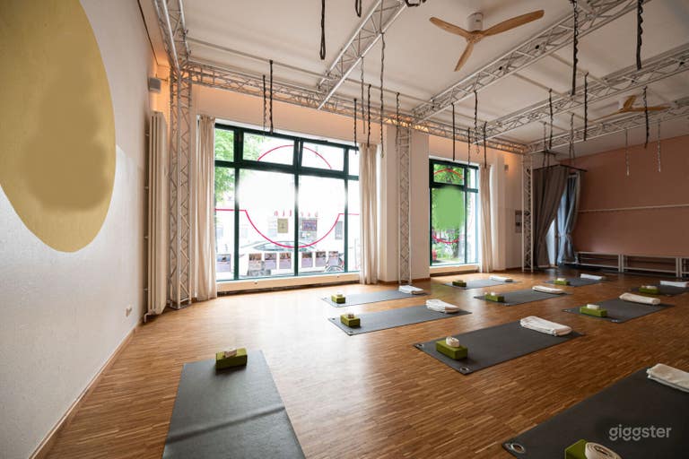  Estudio de Yoga y Aéreo Luminoso y Hermoso en Berlín 