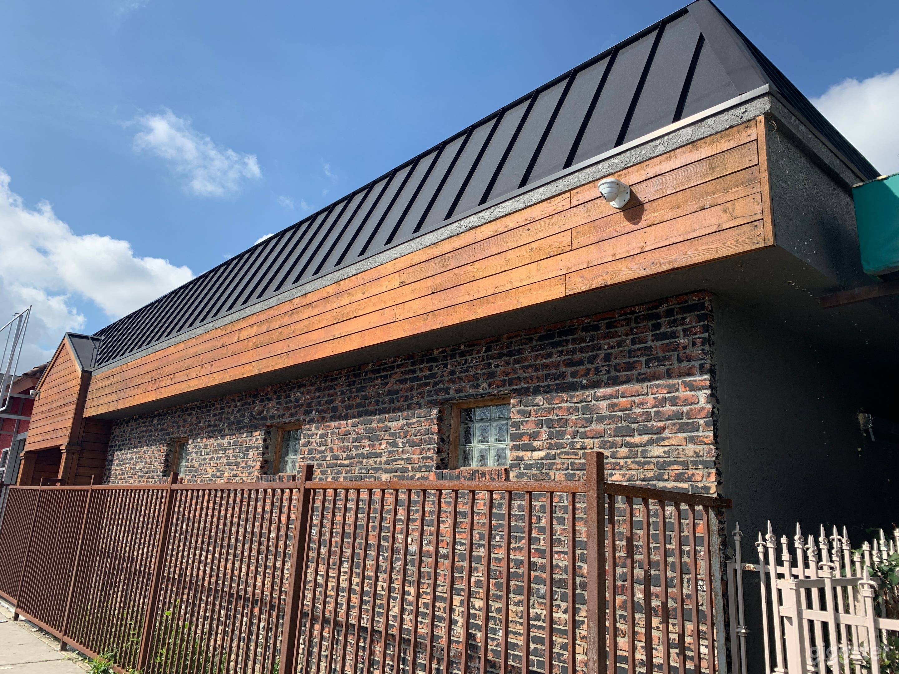 Gardena events center, Spacious,rustic, beautiful Photo 3