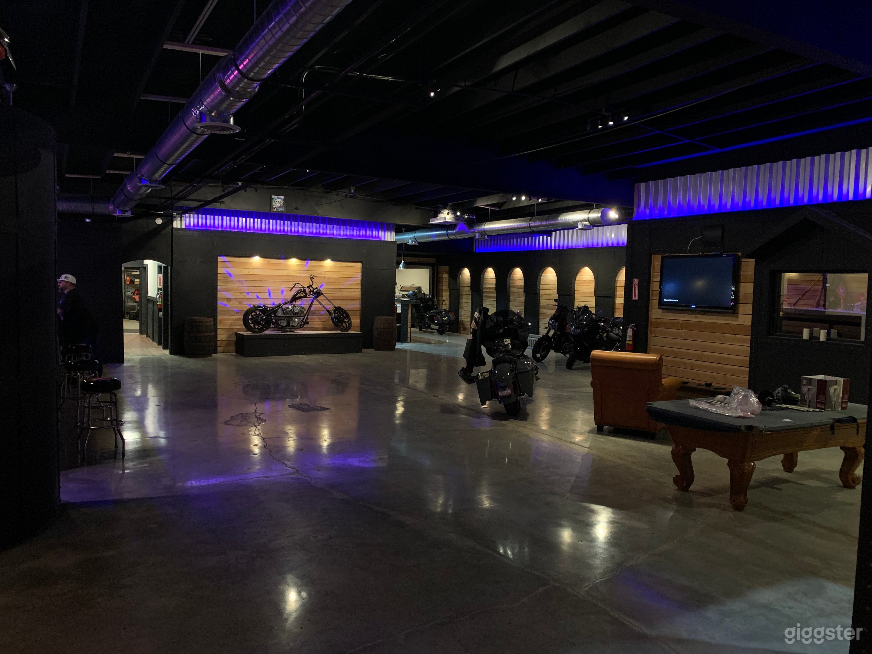 Gardena events center, Spacious,rustic, beautiful Photo 1