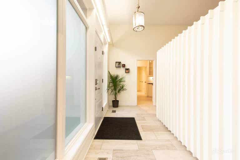  Lux House with Yoga Sun Room 