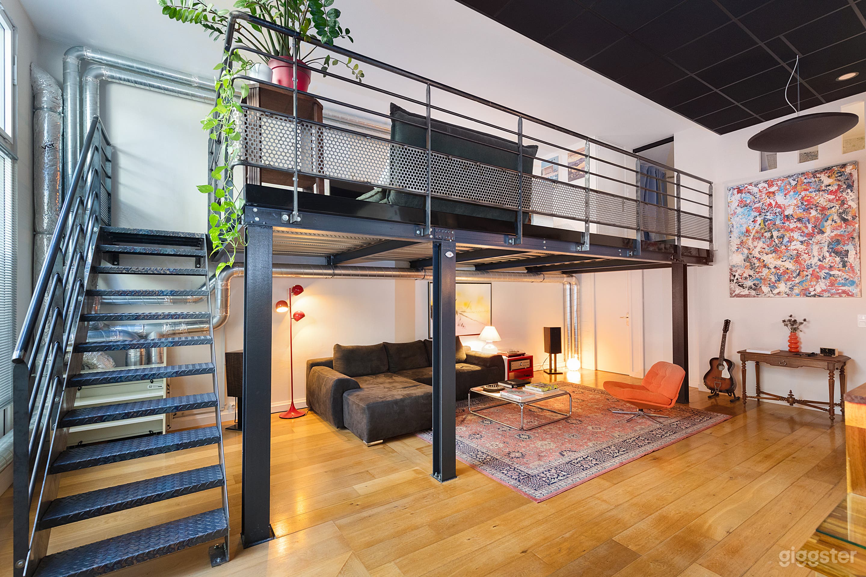 Photo de Loft industriel créatif à Paris 1
