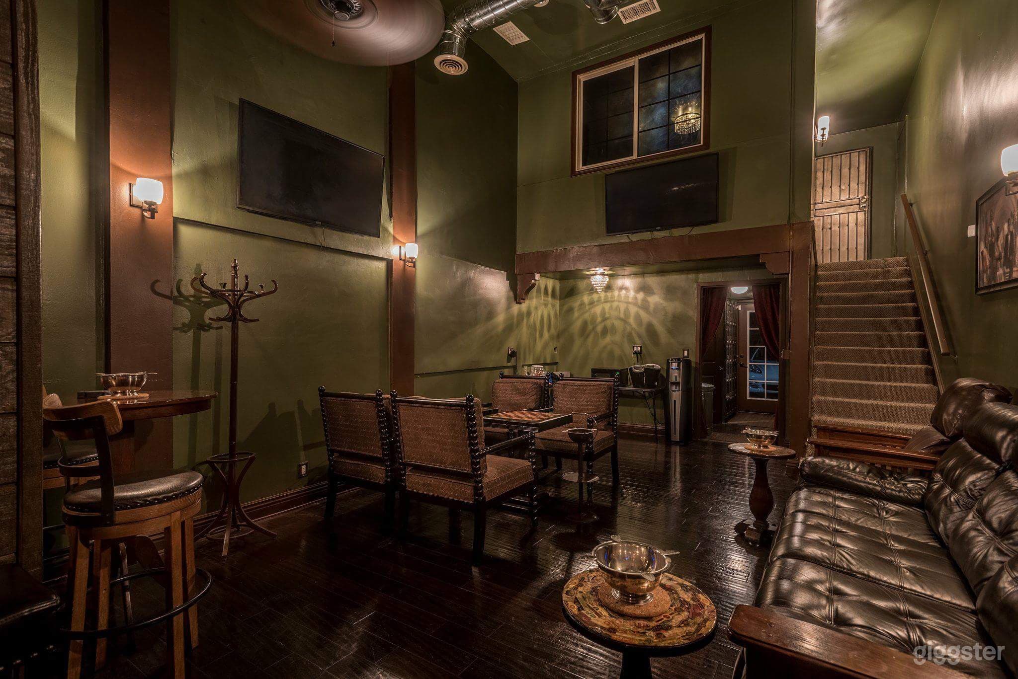 Upscale Cigar and Hookah Lounge Photo 4