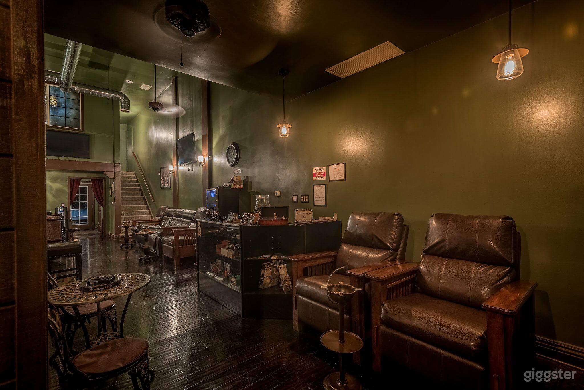 Upscale Cigar and Hookah Lounge Photo 3