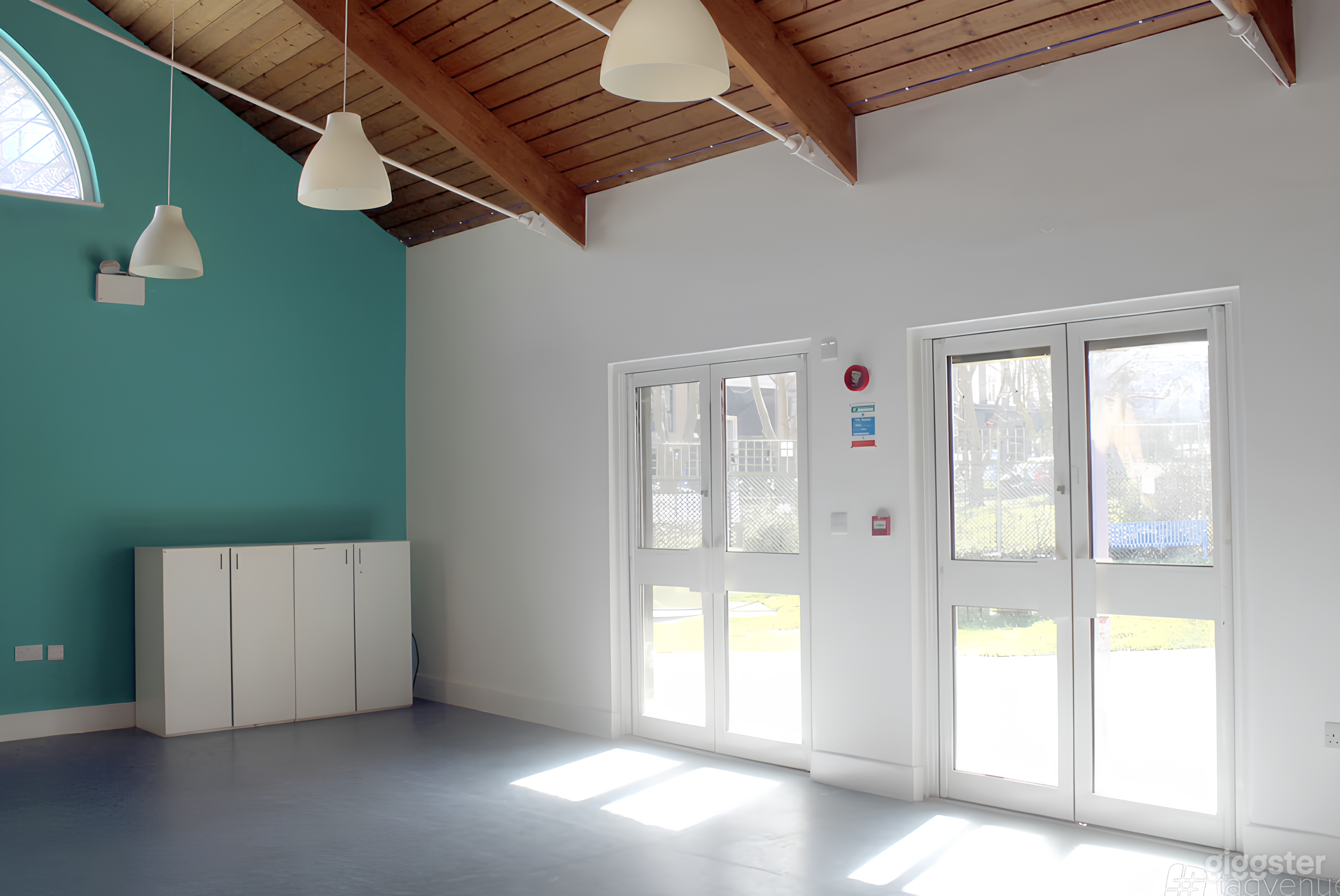 Versatile Devas Garden Room  Photo 3
