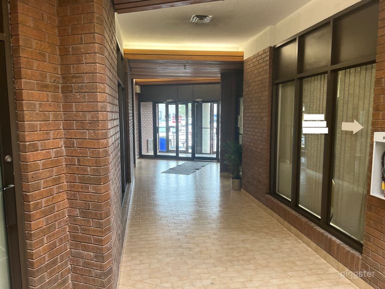 Centre commercial de bureaux pour production 
