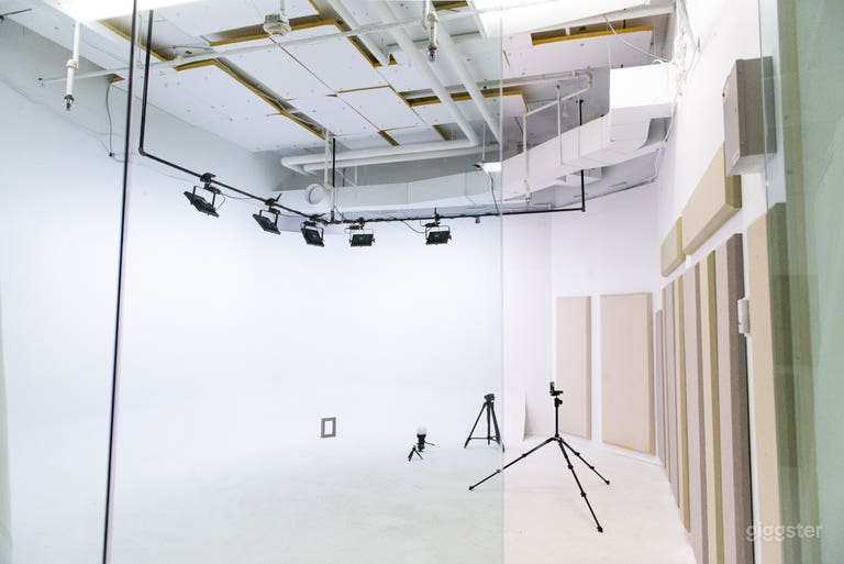   Creativity and Productivity Working Spaces 